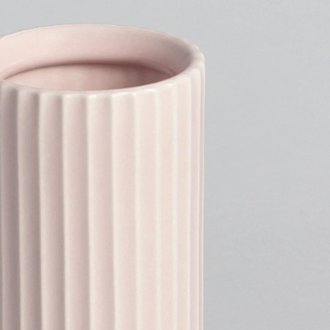 Fable Short Bud Vase - Image 16