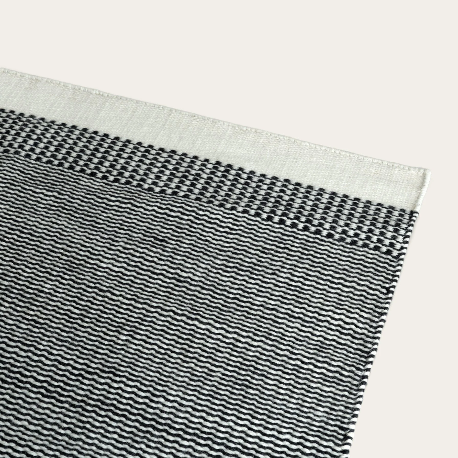 Fable Linear Wool Rug - Ash Black / Extra Large - 8' x 10' / With Mat (Save 10%) - Image 3