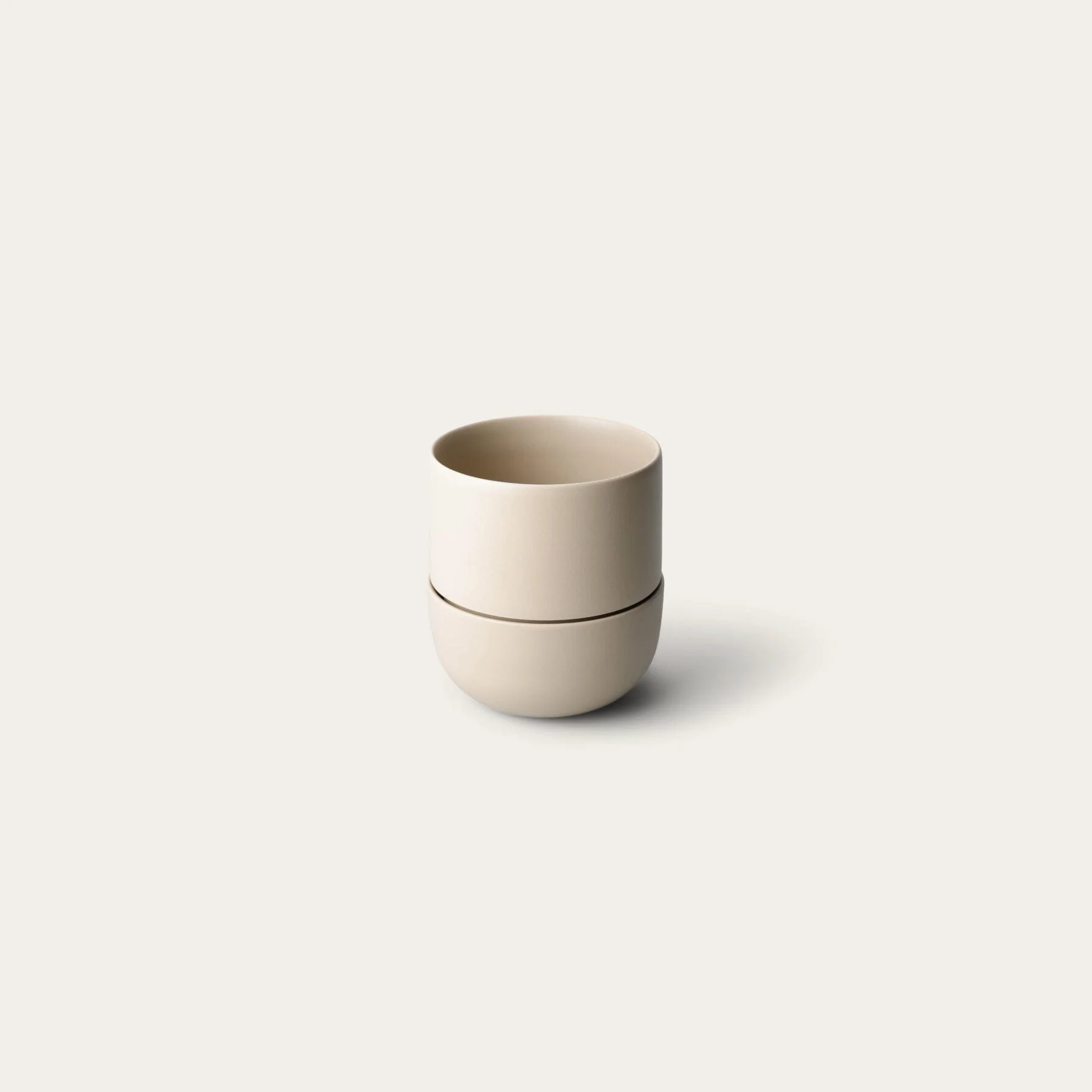 Fable Medium Planter - Medium / Shoreline Sand - Image 3