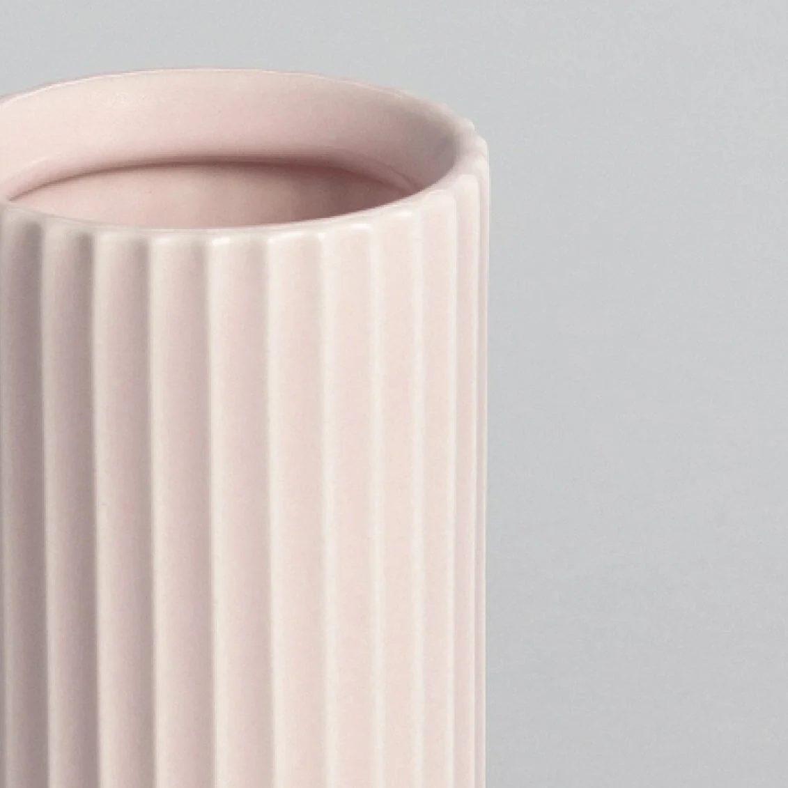 Fable Tall Bud Vase - Image 4