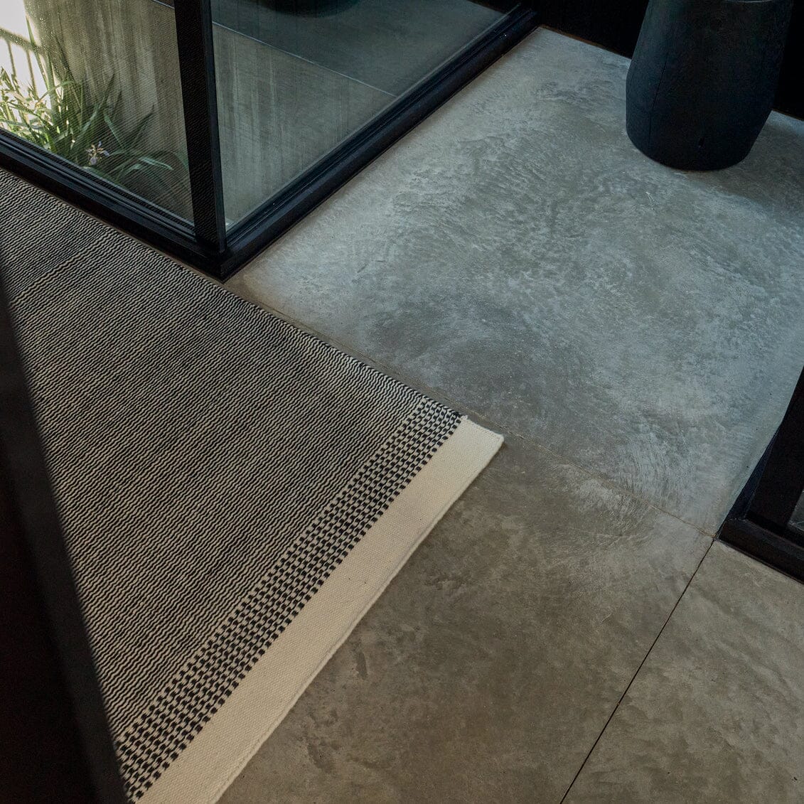 Fable Linear Wool Rug - Ash Black / Extra Large - 8' x 10' / With Mat (Save 10%) - Image 12